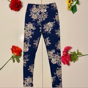 3 For $30 LulaRoe Blue White Classy Leggings